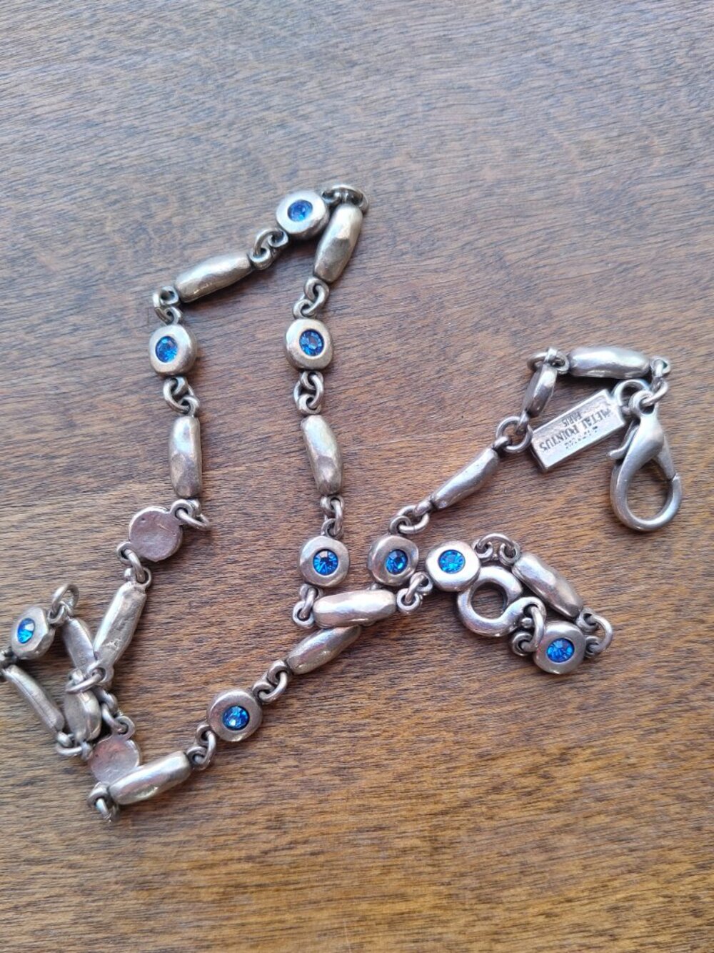 Metal Pointus Paris Necklace